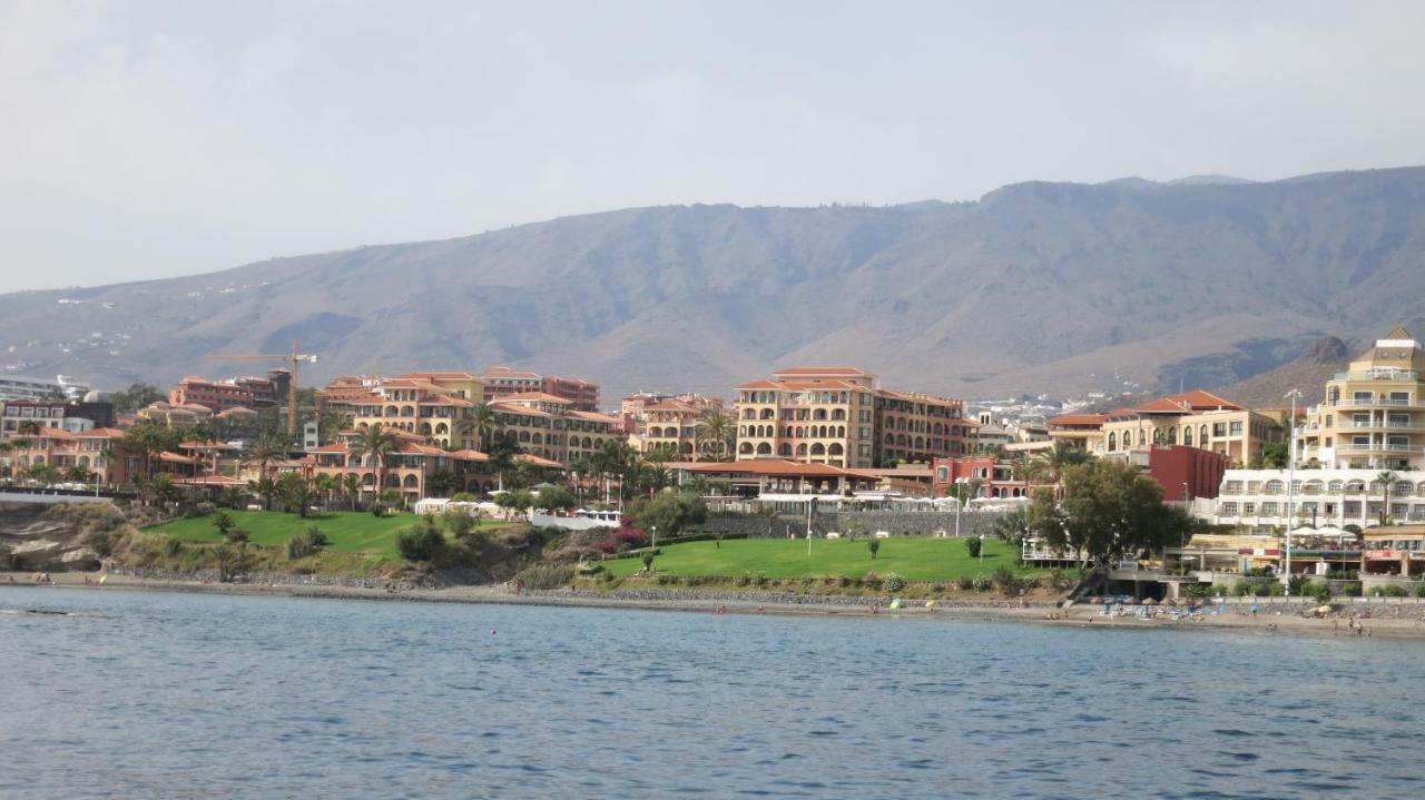 Holiday Home Close To Golden Mile Playa de las Americas  Luaran gambar